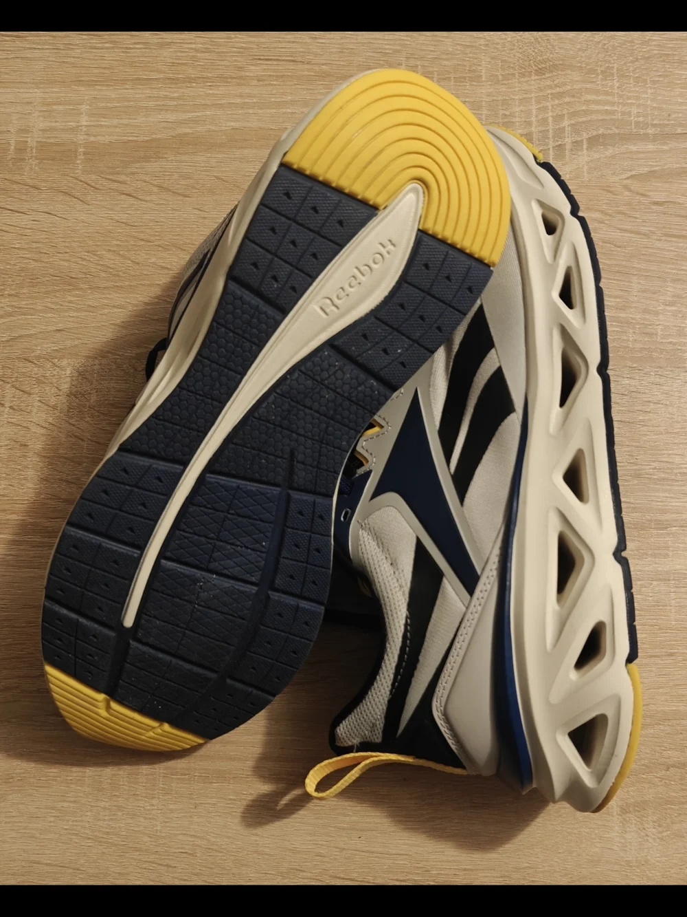 Reebok Men's White, Navy & Yellow Performance Sneakers